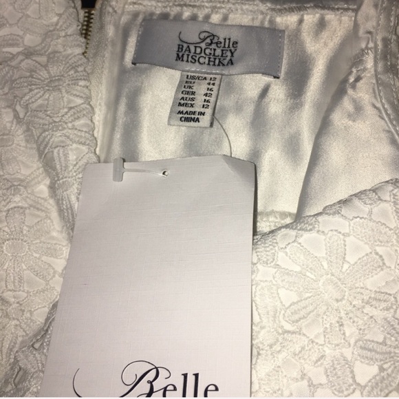 Belle Badgley Mischka White Backless Dre… - Picture 8 of 8